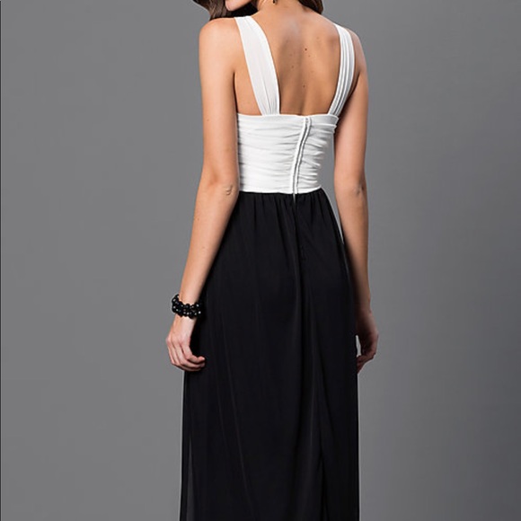 BLACK AND WHITE FORMAL FULL LENGTH DRESS - Picture 2 of 2